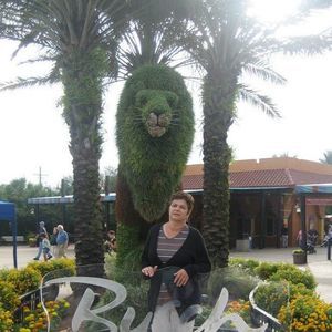 Meet your Posher, Gladys mercedes